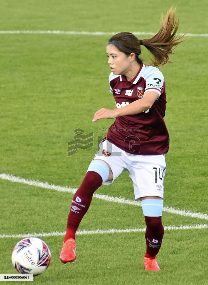 Football: Women's Super League in England