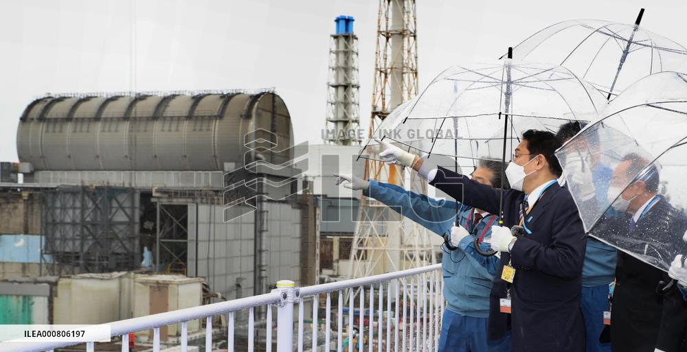 Japan PM Kishida visits Fukushima Daiichi plant