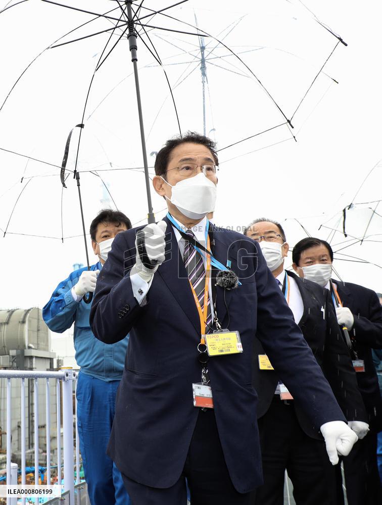Japan PM Kishida visits Fukushima Daiichi plant
