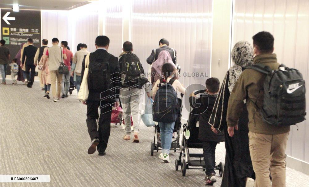 88 Afghans arrive in Japan