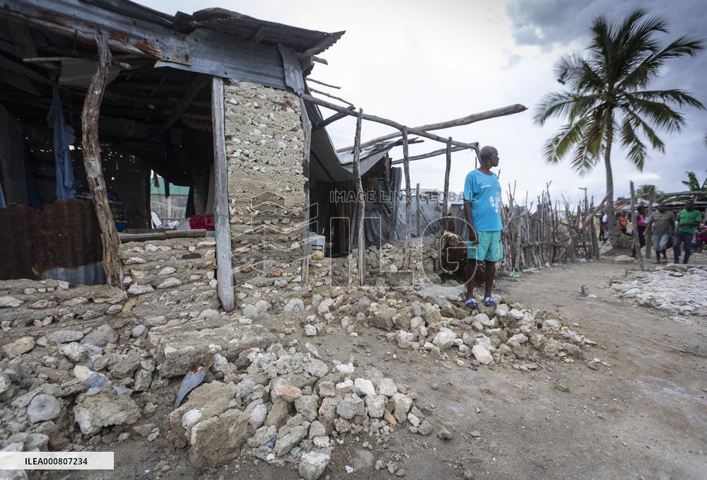 Thousands Left Homeless After Quake - Haiti