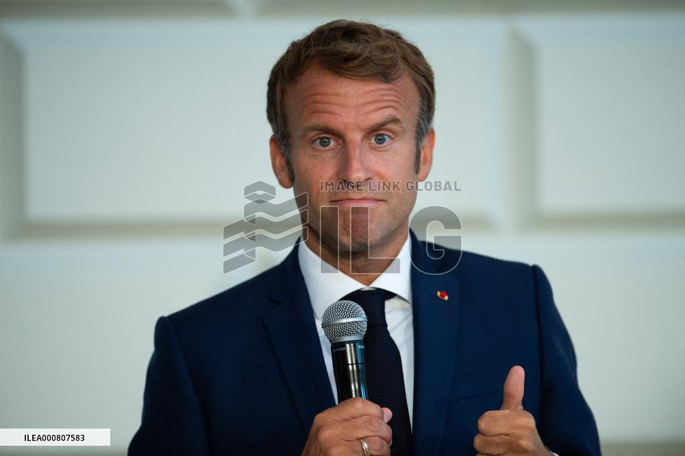 Emmanuel Macron visits Trinity College - Dublin