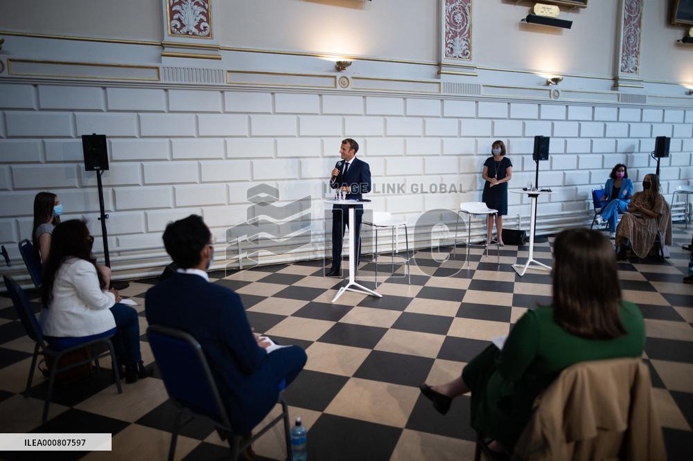 Emmanuel Macron visits Trinity College - Dublin