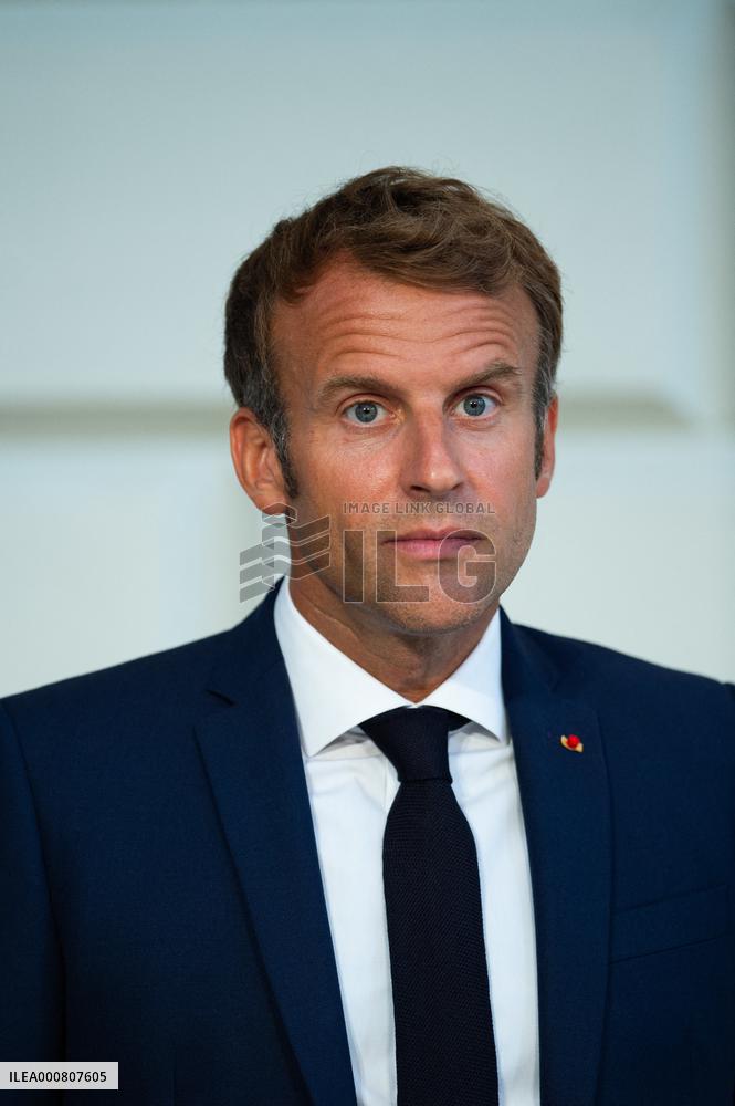 Emmanuel Macron visits Trinity College - Dublin