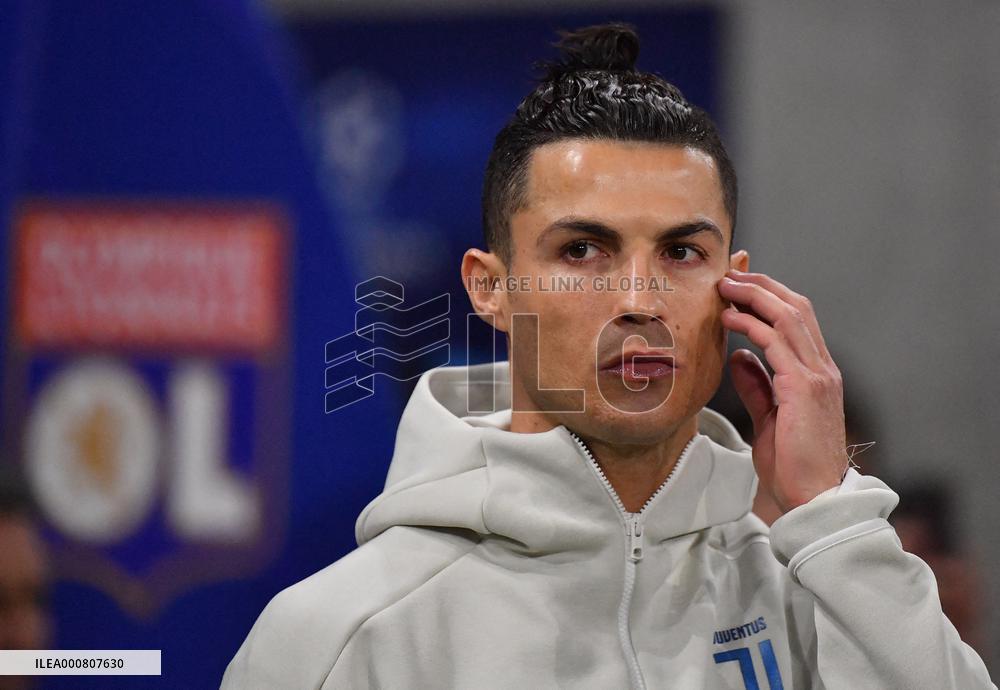 Manchester City In Talks To Sign Ronaldo