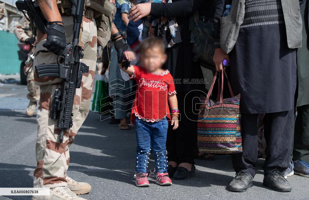 Afghan Refugees Fly To France