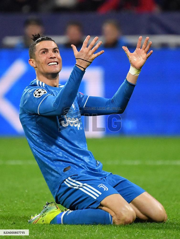 Manchester City In Talks To Sign Ronaldo