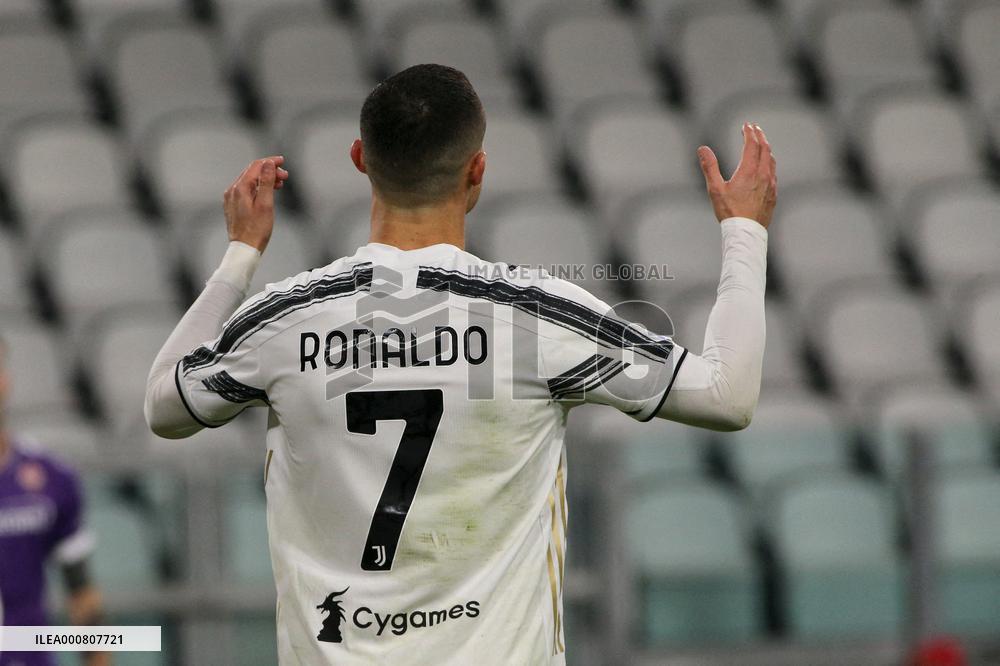 Manchester City In Talks To Sign Ronaldo