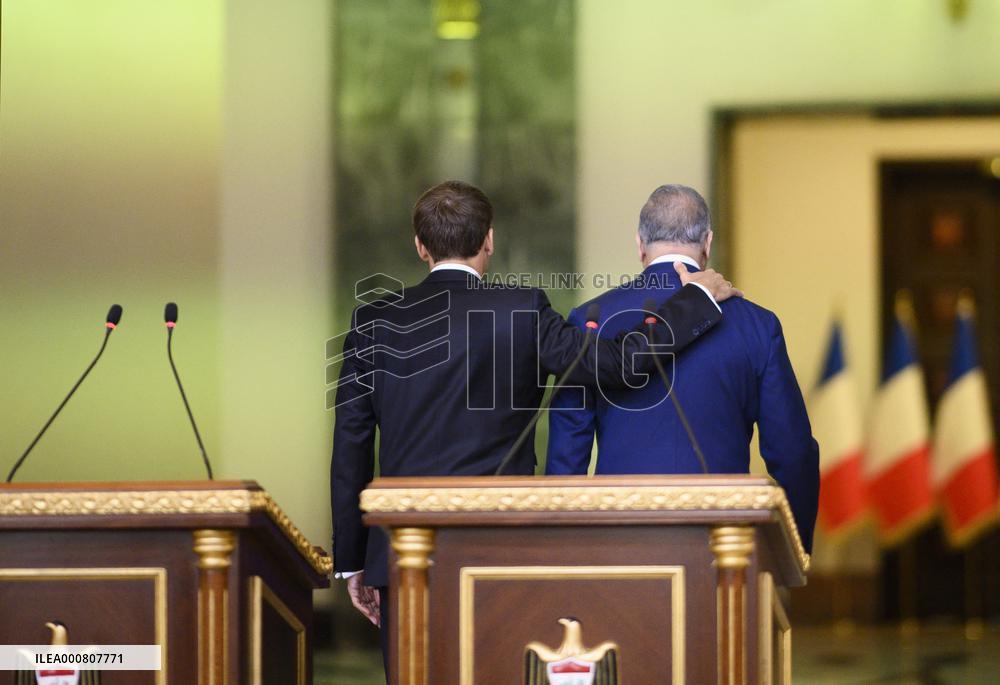 Emmanuel Macron and Irakian Prime Minister Moustafa Al-Kazimi make a statement to the press - Bagdad