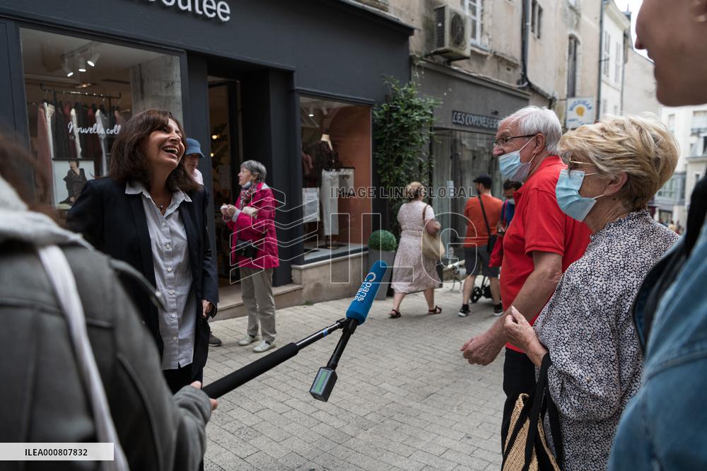 Anne Hidalgo walks throught the streets during the summer annual PS congress- Blois