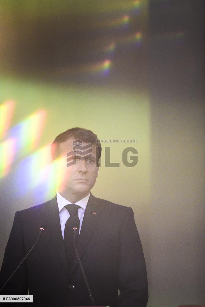 Emmanuel Macron and Irakian Prime Minister Moustafa Al-Kazimi make a statement to the press - Bagdad