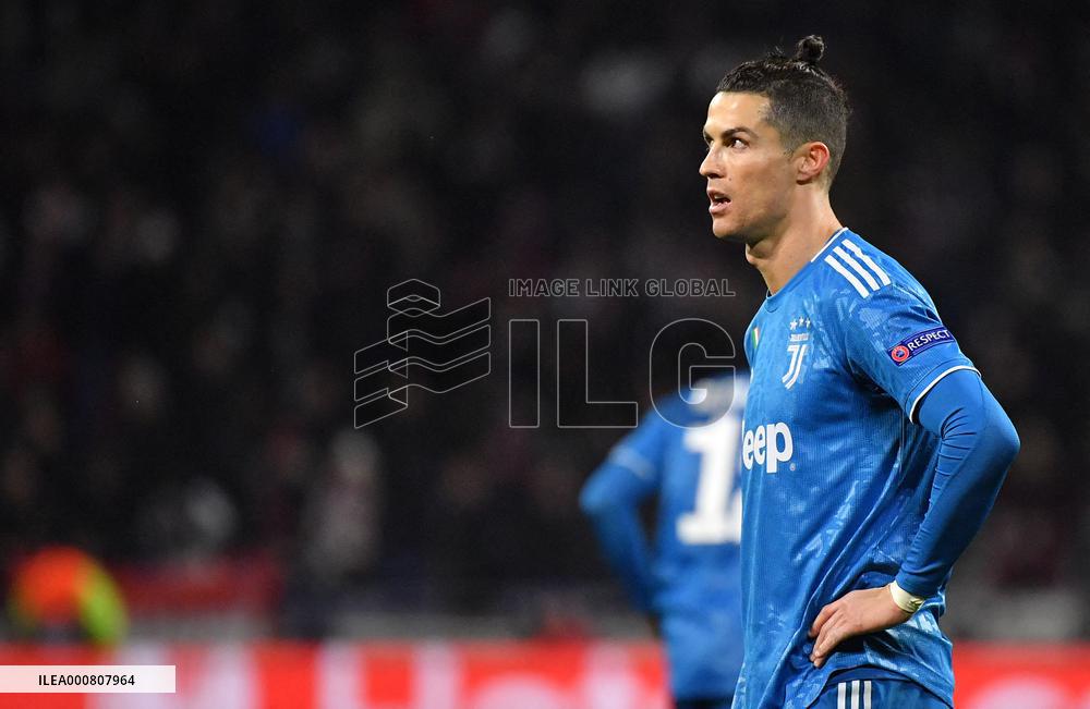 Manchester City In Talks To Sign Ronaldo