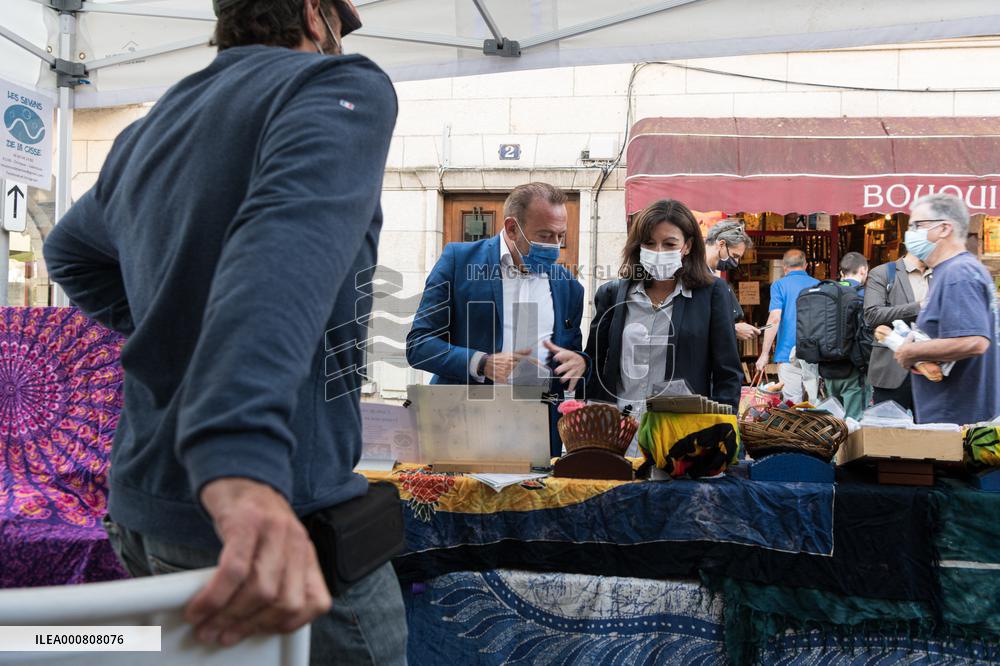Anne Hidalgo walks throught the streets during the summer annual PS congress- Blois