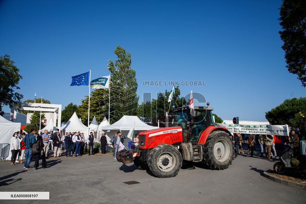 Les Republicains Summer University - ADCGELA Manifestation - La Baule