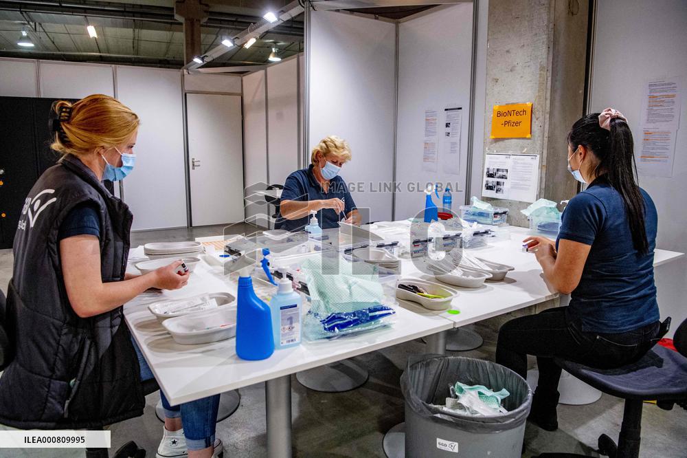 XL Vaccination Center in Netherlands