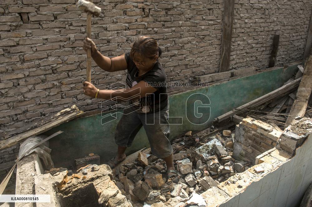 Ghost village in Sumatra abandoned since volcanic eruptions