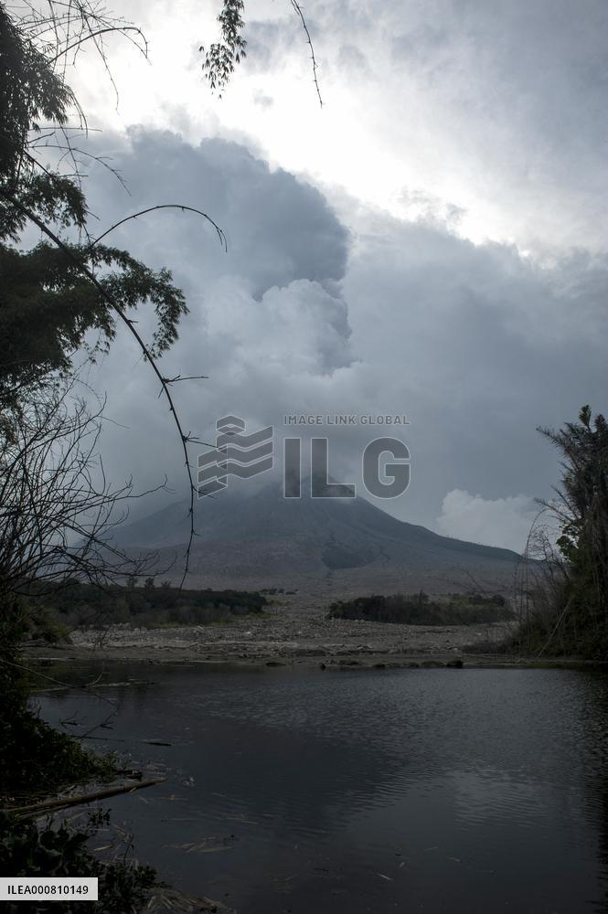 Ghost village in Sumatra abandoned since volcanic eruptions