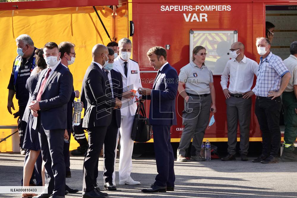 President Macron visits wildfire area - Le Luc