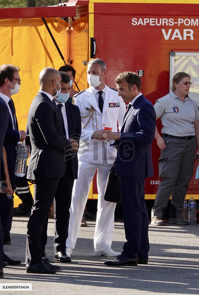 President Macron visits wildfire area - Le Luc