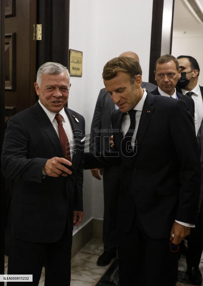 French President Emmanuel Macron meets with Jordan's King Abdullah II - Bagdhad