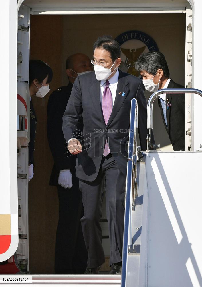 Japan PM Kishida back to Japan after U.N. climate summit
