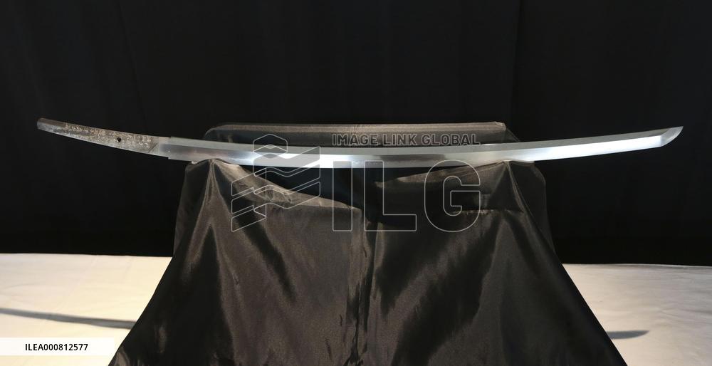 Aung San Suu Kyi's Japanese sword