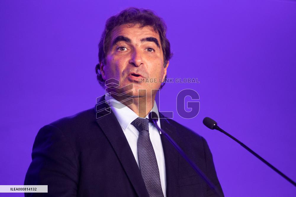 Christian Jacob gives a press conference - Paris