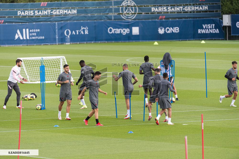 PSG Training Session - Saint-Germain-en-Laye