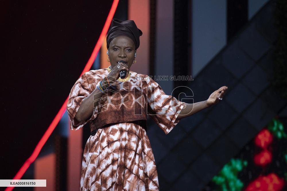 Global Citizen Live Paris - Angelique Kidjo and Ibrahim Maalouf