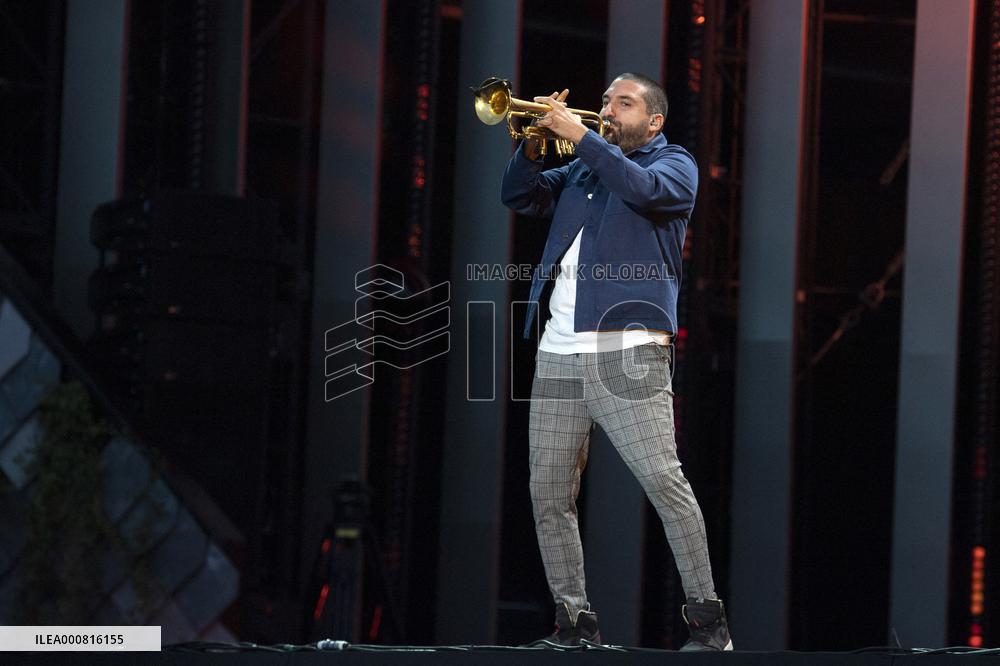 Global Citizen Live Paris - Angelique Kidjo and Ibrahim Maalouf