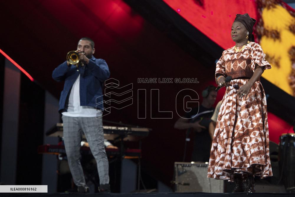 Global Citizen Live Paris - Angelique Kidjo and Ibrahim Maalouf