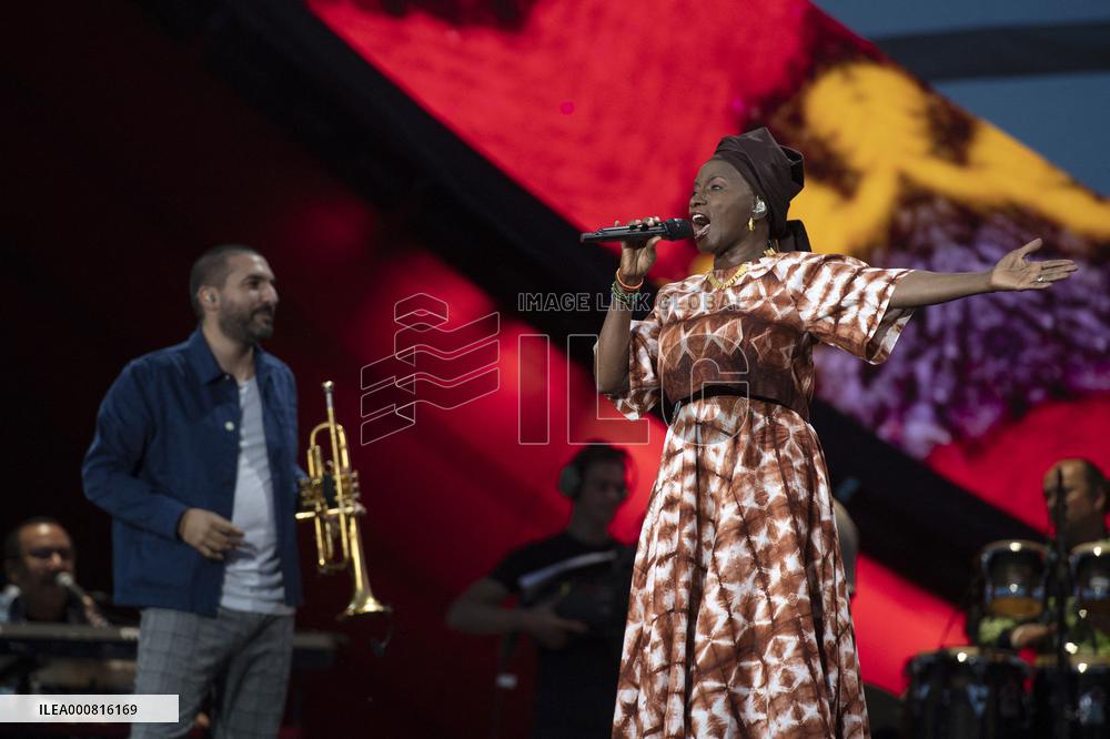 Global Citizen Live Paris - Angelique Kidjo and Ibrahim Maalouf