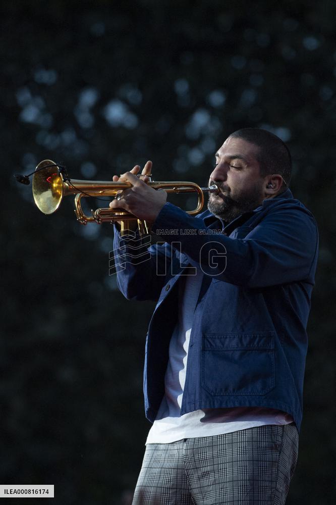 Global Citizen Live Paris - Angelique Kidjo and Ibrahim Maalouf