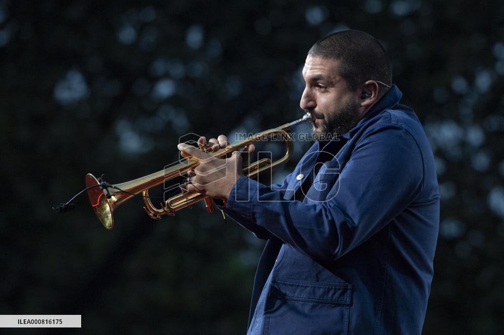 Global Citizen Live Paris - Angelique Kidjo and Ibrahim Maalouf