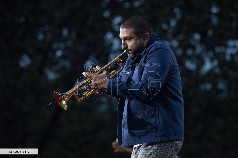 Global Citizen Live Paris - Angelique Kidjo and Ibrahim Maalouf