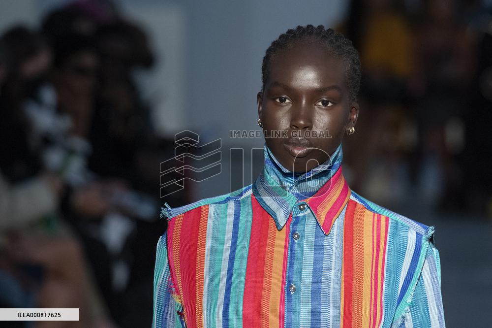 PFW - Kenneth Ize Runway