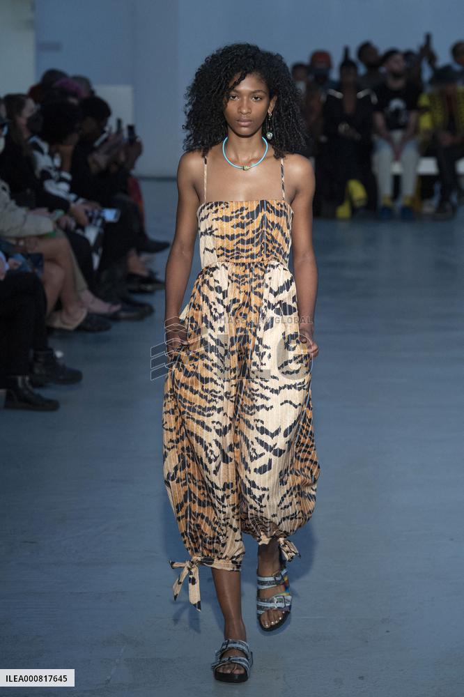 PFW - Kenneth Ize Runway