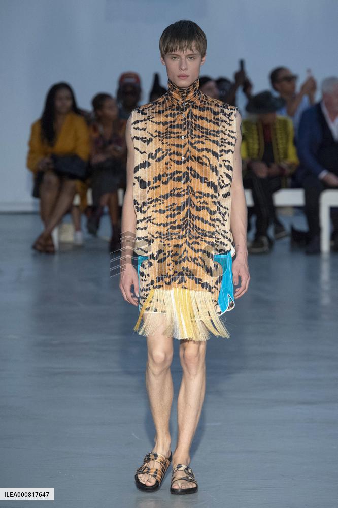 PFW - Kenneth Ize Runway