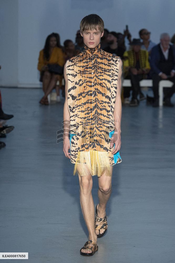 PFW - Kenneth Ize Runway