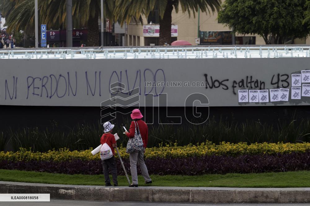 March For 43 Students Killed Seven Years Ago - Mexico