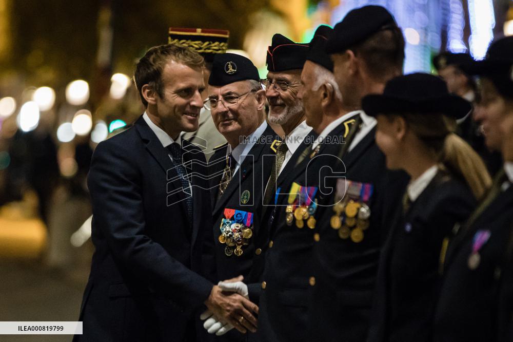 Georgia's President And French President Laying A Wreath The Tomb Of The Unknown Soldier - Paris