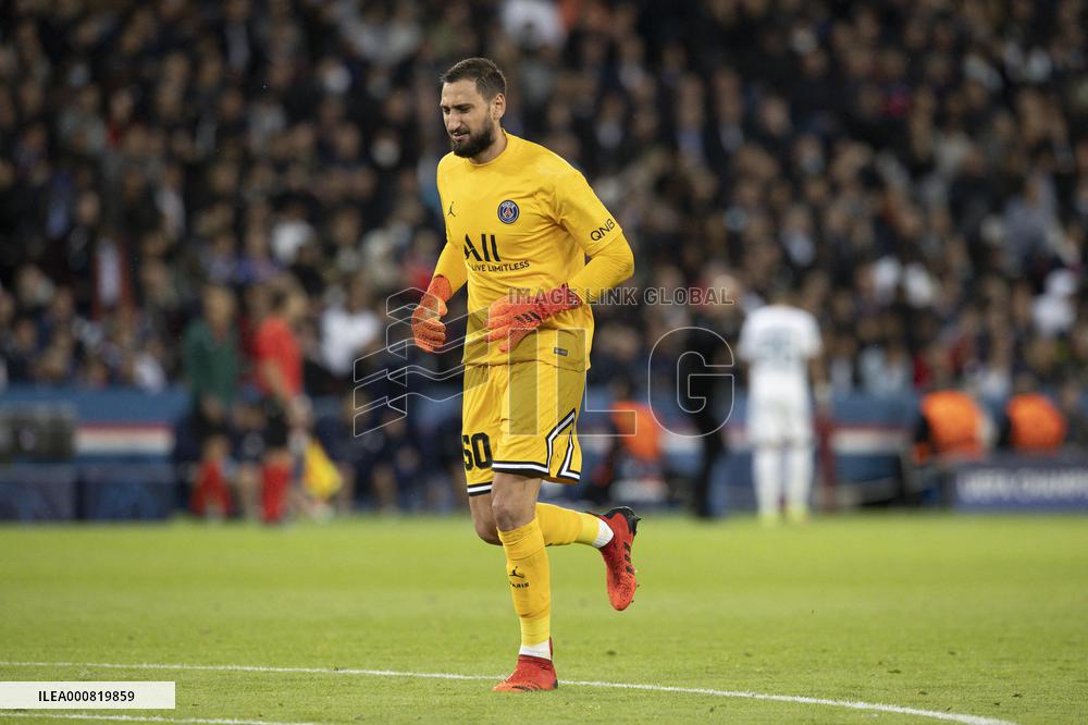 Champions League - PSG v Manchester City