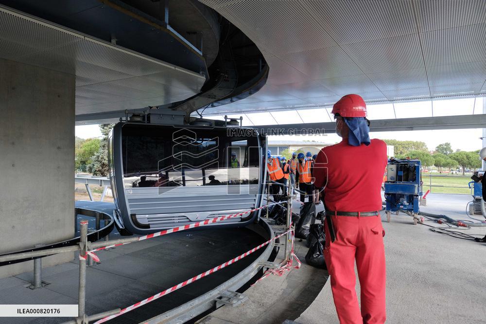 Teleo, the Urban 3S cable car in Toulouse