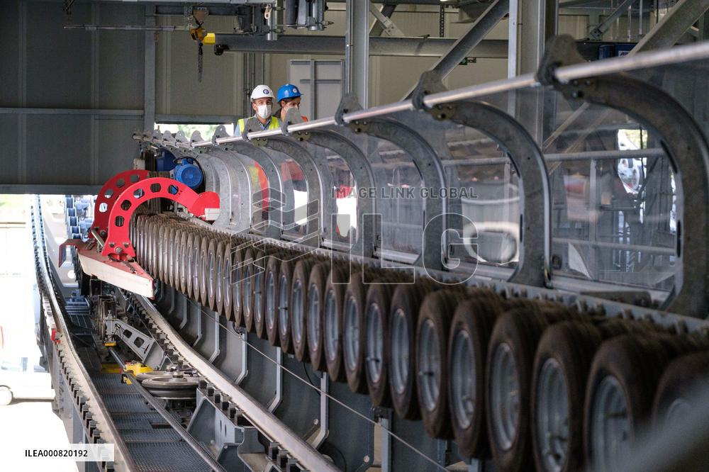 Teleo, the Urban 3S cable car in Toulouse