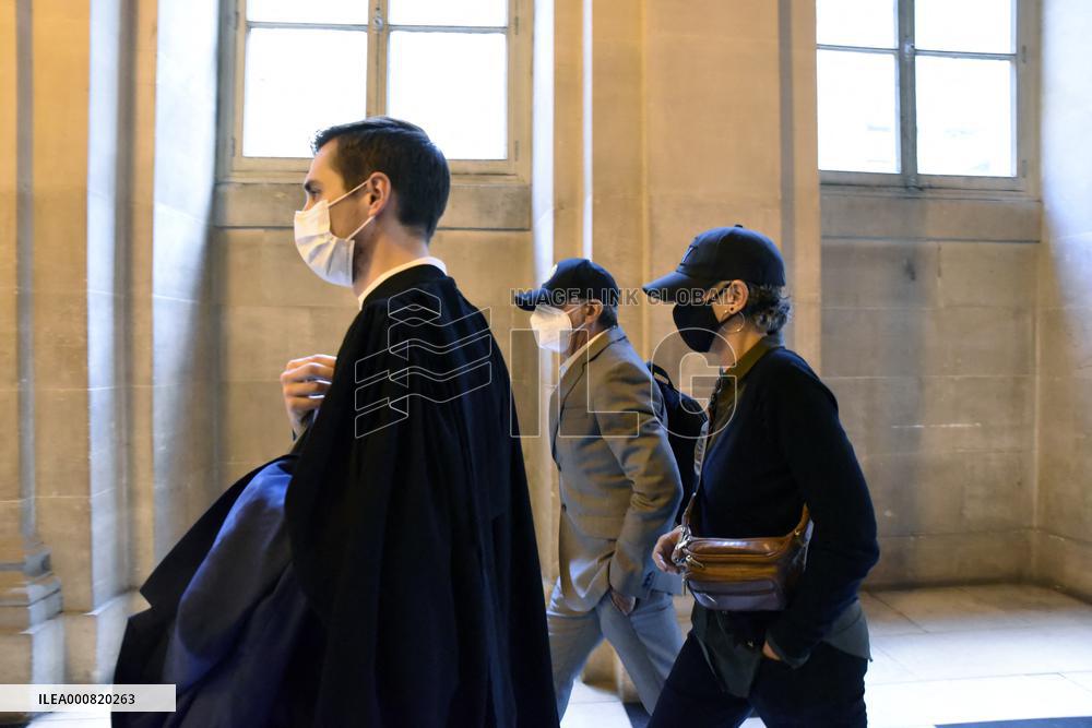 Extradition Trial of 7 Ex-Italian Red Brigades - Paris