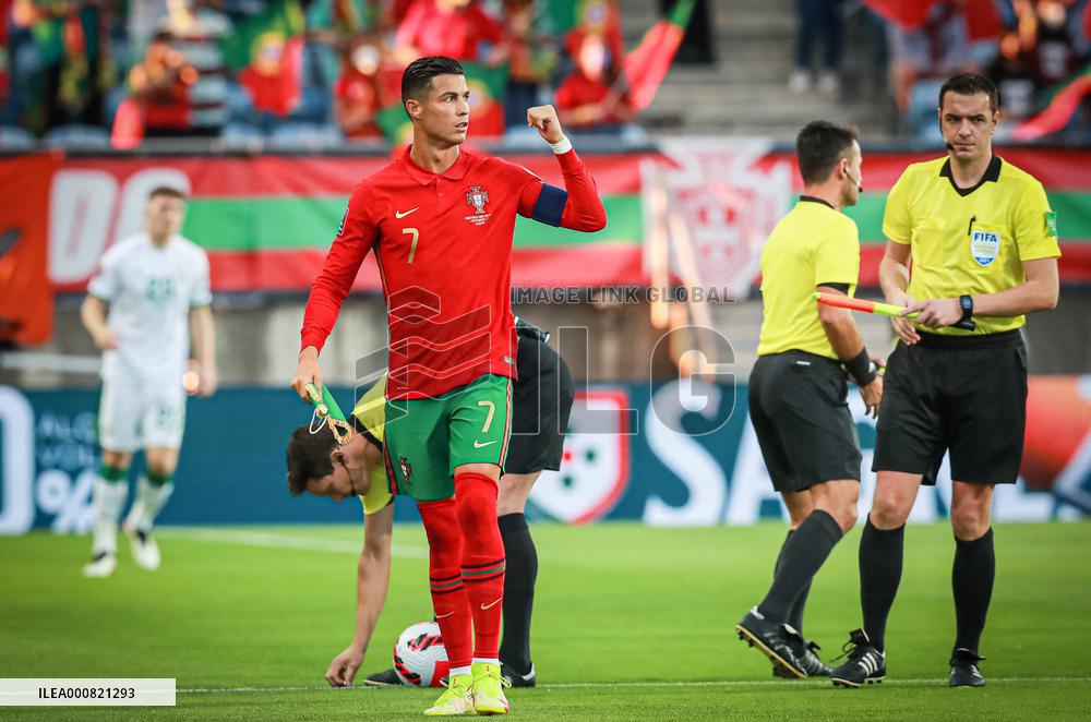 Cristiano Ronaldo Breaks International Goal Record