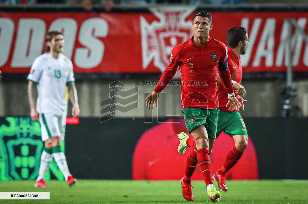 Cristiano Ronaldo Breaks International Goal Record