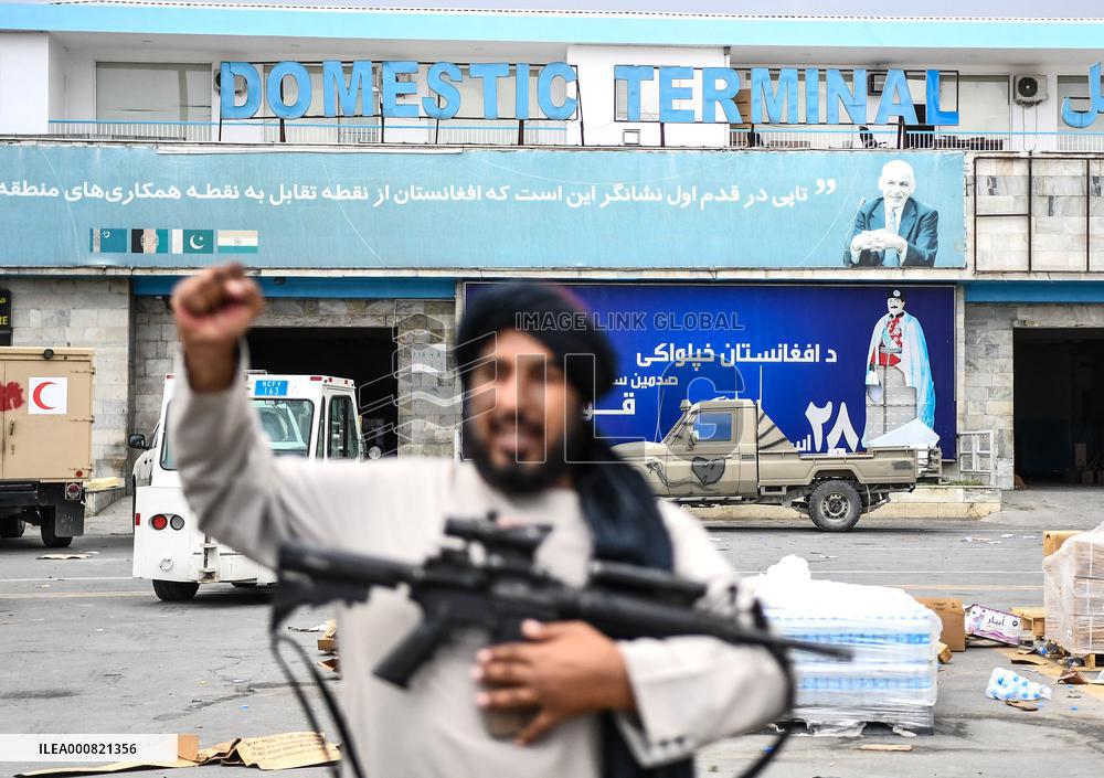 Taliban seize control of Kabul airport after US withdrawal