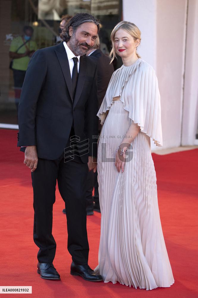 Venice - Madres Paralelas Premiere