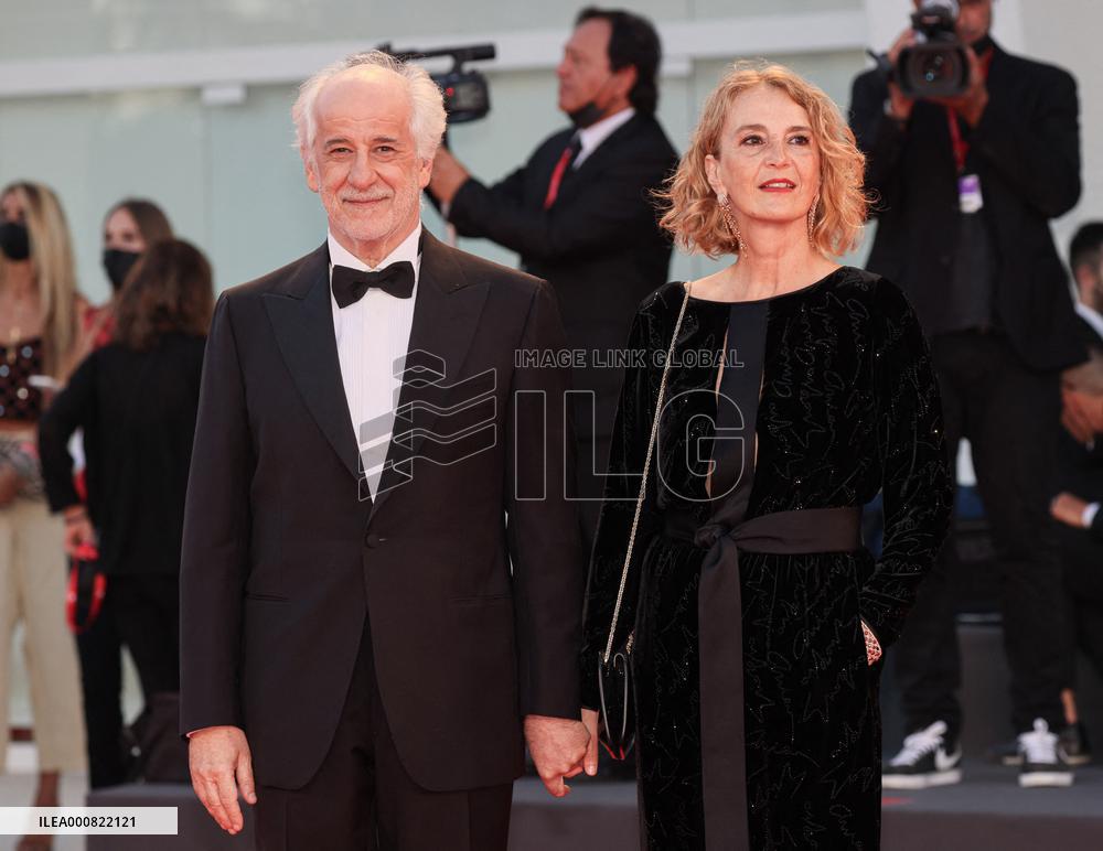 78th Mostra - E Stata La Mano Di Dio Premiere